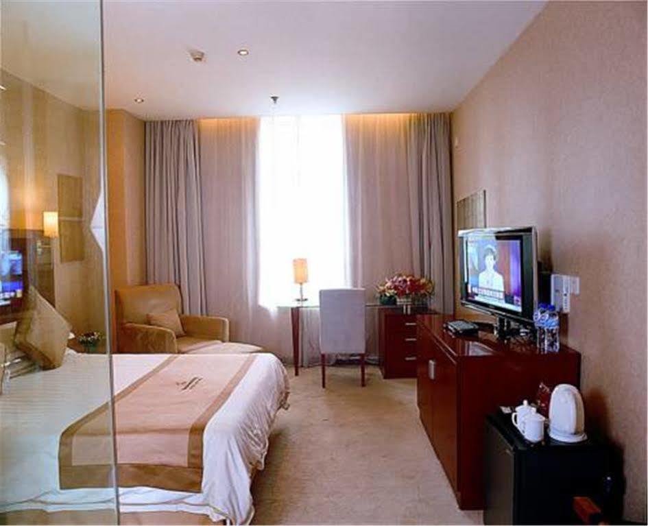 Radiance Hotel Шанхай Экстерьер фото